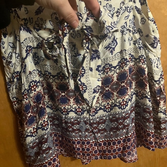 Pattern Print Women's Top - Picture 9 of 10